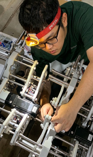 On-site mechanical assembly and alignment